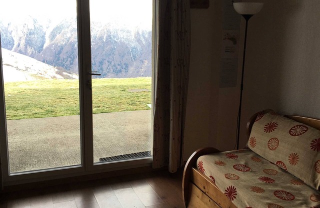Beautiful Peyragudes studio with mountain views