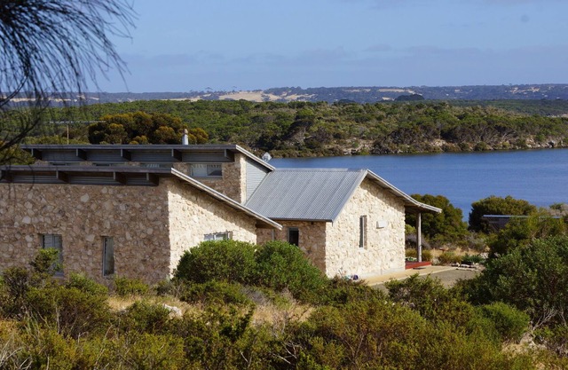 Beautiful private 4-bedroom coastal Kangaroo Island holiday home