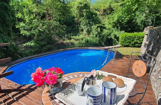 Beautiful private villa for 7 people with private pool, WIFI, TV, terrace, pets allowed and park.