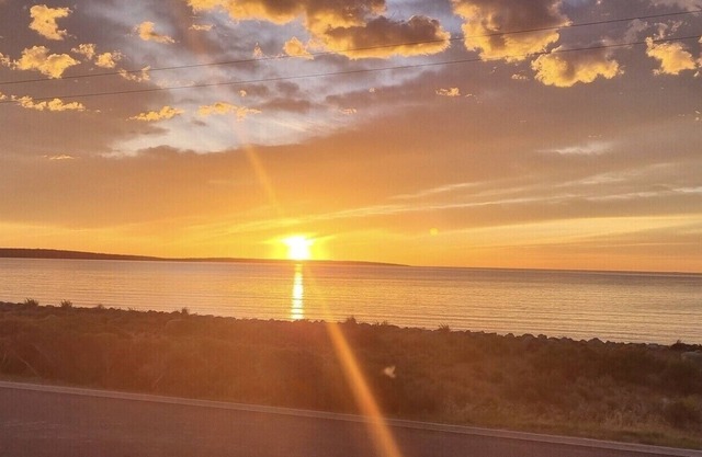 Beautiful private home overlooking the stunning Boston Bay and Port Lincoln.