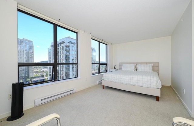 Beautiful Private Condo Unit, 1 parking space