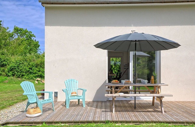 Beautiful private villa for 4 guests with TV, terrace and parking