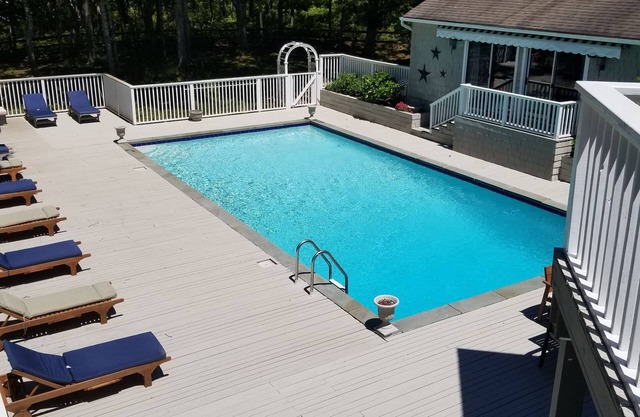 Beautiful, Private & Spacious, Cozy Hamptons Retreat, Sleeps 15, Peloton Bike+