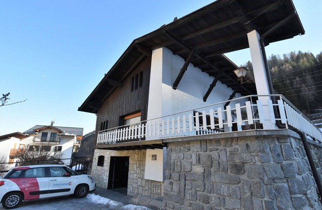 Beautiful private villa for 8 people with WIFI, TV, terrace and pets allowed
