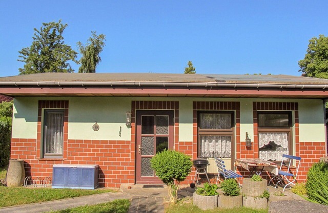 Beautiful private villa for 4 people with TV, patio, pets allowed and parking