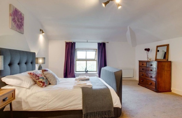 Beautiful private villa for 10 people with WIFI, TV, patio, panoramic view and parking