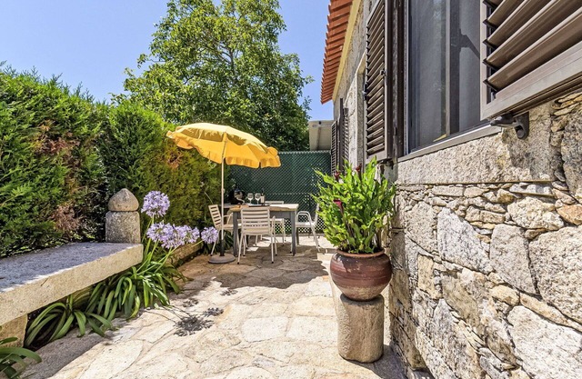 Beautiful private villa for 4 people with WIFI, TV, terrace and parking
