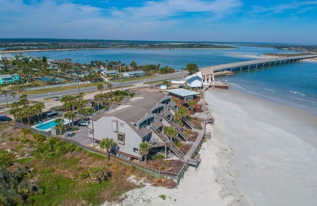 Beautiful Remodeled Oceanfront Condo ~ Best Location and Spectacular Views!