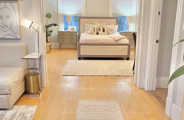 Beautiful Renovated CASTLE 5Bedrooms 2bath near BOSTON