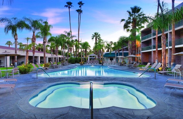 Beautiful resort in the heart of it all!