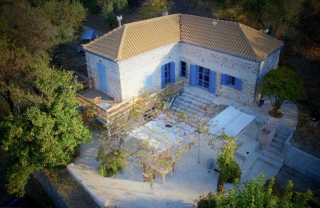 BEAUTIFUL ROMANTIC OLD STONE HOUSE, SEA VIEW, PRICACY
