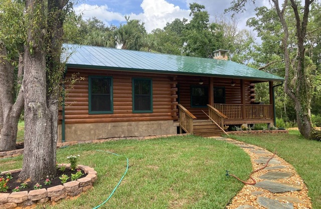 Beautiful Rustic and Modern Log Home
