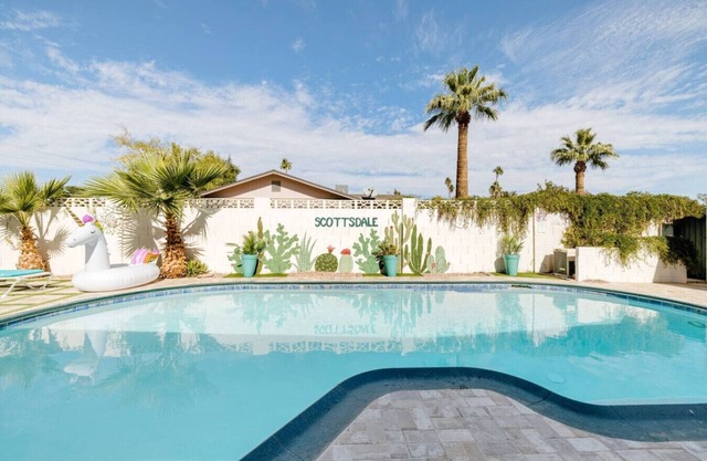 Beautiful Scottsdale-Heated Pool and HotTub