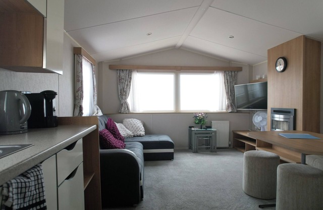 Beautiful sea front lodge with stunning sea views