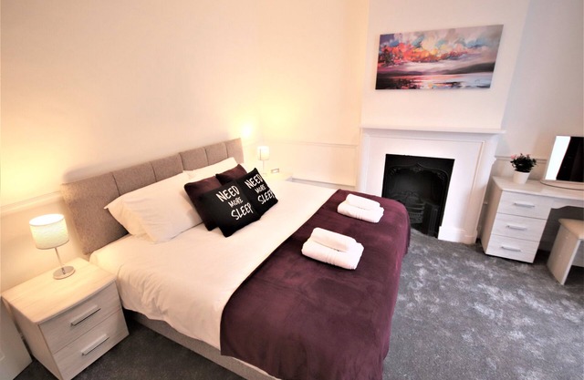 Beautiful Serviced Apartment Leatherhead Ground Floor