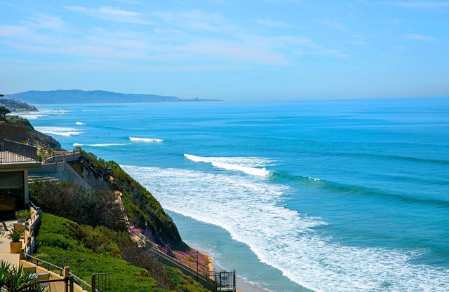 Beautiful Solana Beach Condo at Del Mar Beach Club