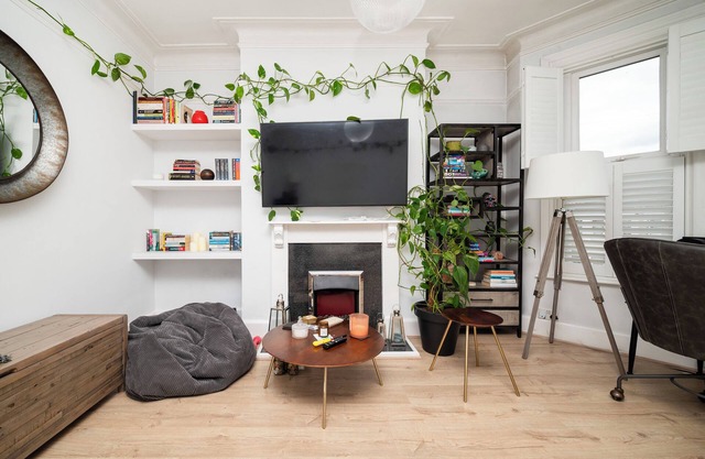 Beautiful Spacious Garden Flat, Wood Green