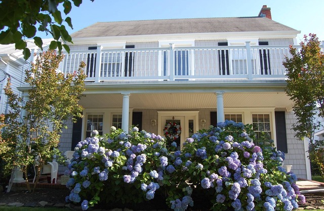 Beautiful Spring Lake Home just 2 blocks from beach