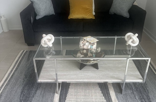 Beautiful Townhouse minutes from Jacksonville Airport, Beaches and Hospitals