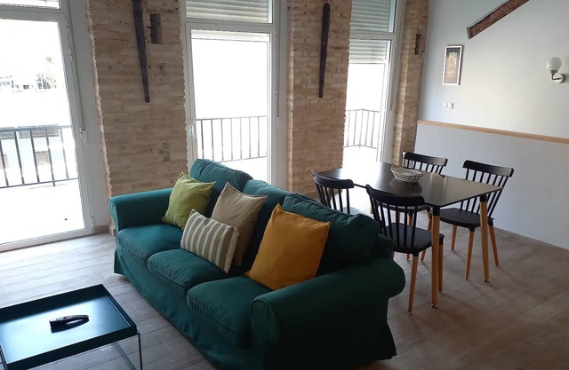 BEAUTIFUL TOWNHOUSE WITH TERRACE IN CATARROJA