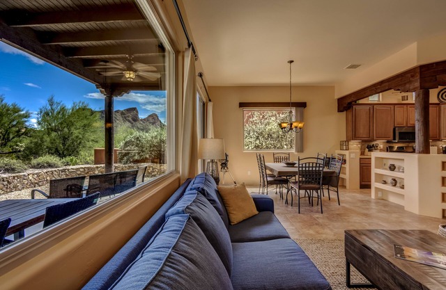 Beautiful Tucson Casa