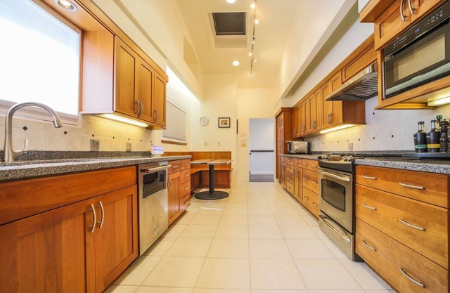 Beautiful Vaca Home with Mountain Views, Minutes from Cal Poly w/amazing hiking