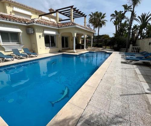 Beautiful villa 2 steps from the BEACH