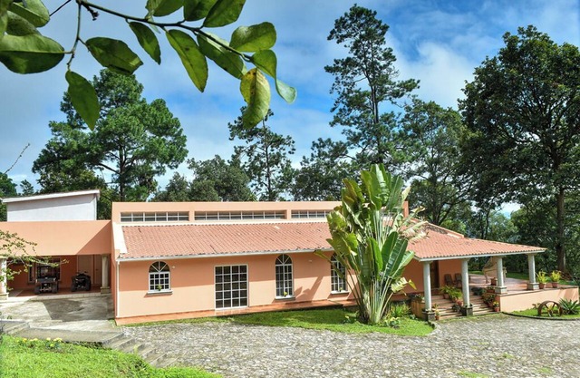 Beautiful Villa in the middle of the Forrest