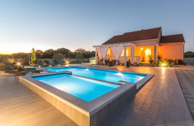 Beautiful villa Maris with pool