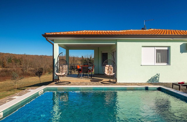 Beautiful villa Petar with pool in Brtonigla