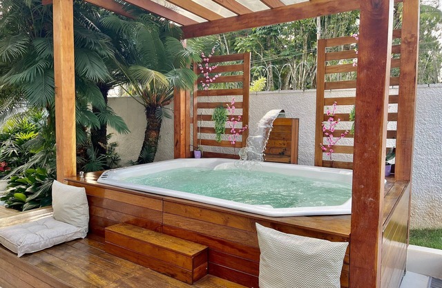 Beautiful villa with spa and pool 50 meters from the beach