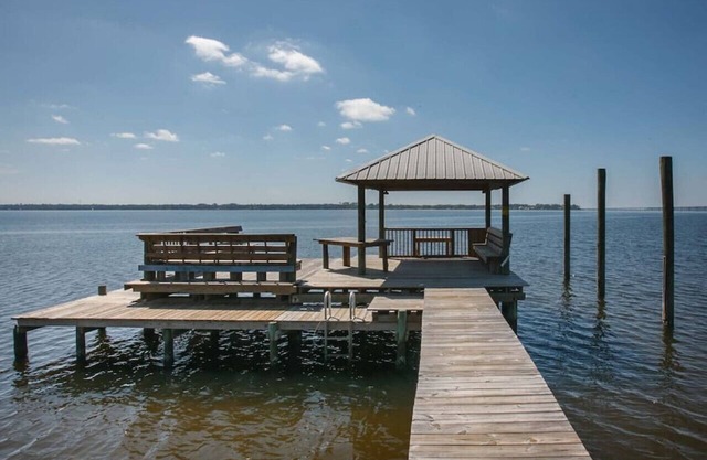 Beautiful waterfront pet friendly home