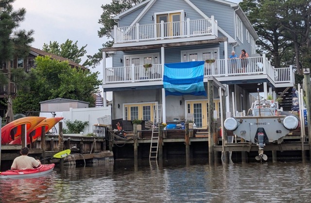 Beautiful waterfront 5br/2banOptional boat rental