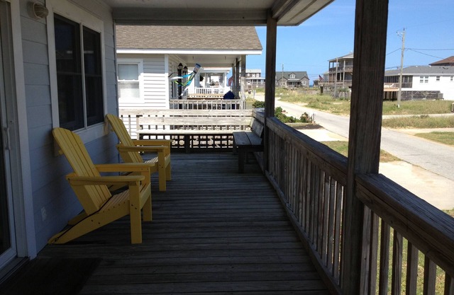 Beautifully Decorated Beach House With All Amenities You Need Steps From Ocean
