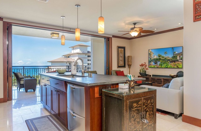 Beautifully Decorated 3 Bedroom, 2.5 Bath with Sweeping Ocean Views