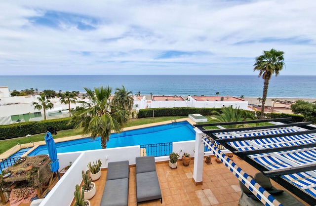 Beautifully refurbished apartment with superb sea views and close to beach