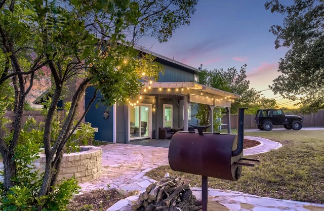 Beautifully Remolded 3 Bedroom Nearby the Q2 Stadium and The Domain - by PMI Austin Metro