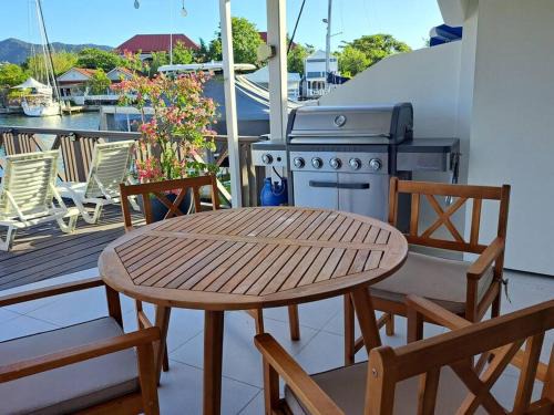 Beautifully renovated villa close to the beach