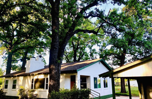 Beautifully Renovated Home near Downtown Waco, Baylor Univ. & Magnolia Silos