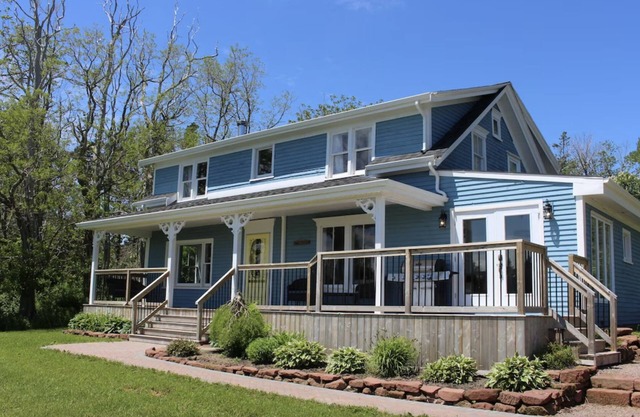 Beautifully restored historic farmhouse on a private property close to Victoria
