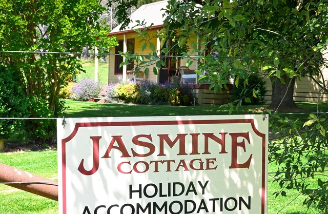 Beautifully restored miner's cottage in the Upper Murray.
