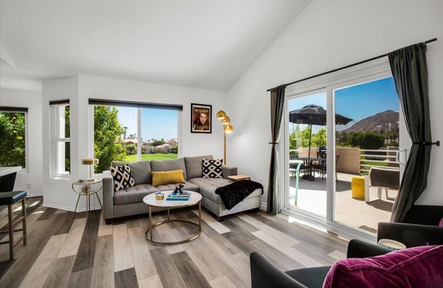 Beautifully Updated 2 Bedroom Condo with Stunning Views