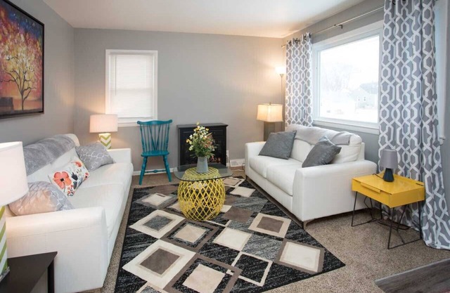 Beauty in Benson! Remodeled 5 Bedroom (Sleeps 14)