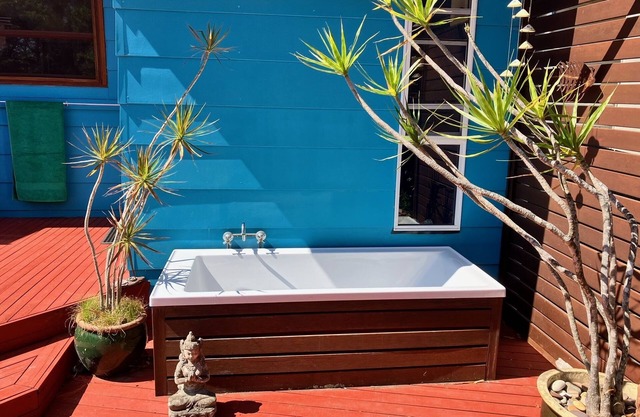 Beauty Point beach house: elegant, bright, comfortable and pet-friendly.nn