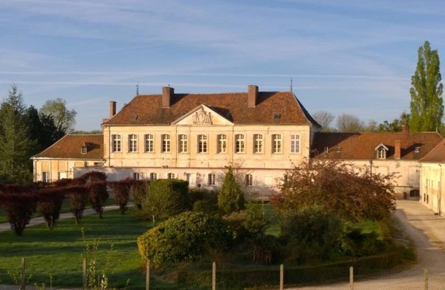 Bed and Breakfast at the Château de Brantigny, DES REAULX