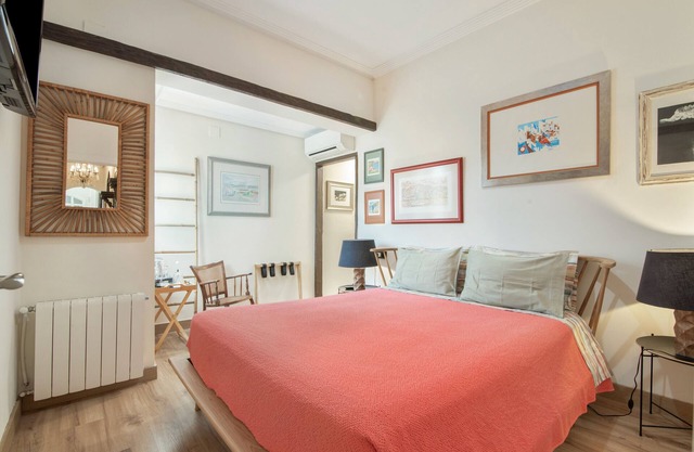 Bed and Breakfast 'Crema' with Mountain View, Wi-Fi and Air Conditioning