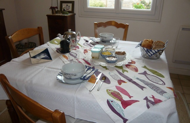 Bed and breakfast in a small listed village on the banks of the Rance near Dinan