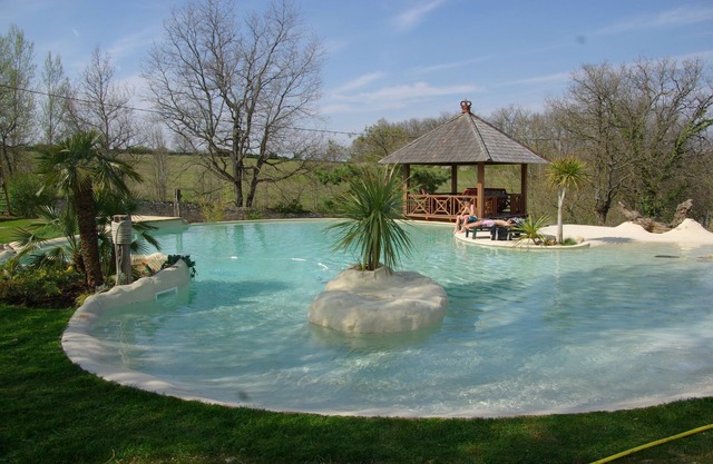 Bed and Breakfast Midi-Pyrenees - The Lake Crivito