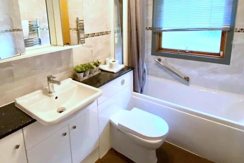 Beech Lodge 2 Hot Tub