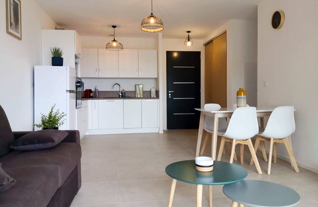 Bel Appartement en Rez-de-jardin Avec vue Montagne
